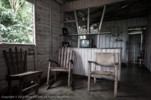 2 rocking chairs in a Cuban farmhouse